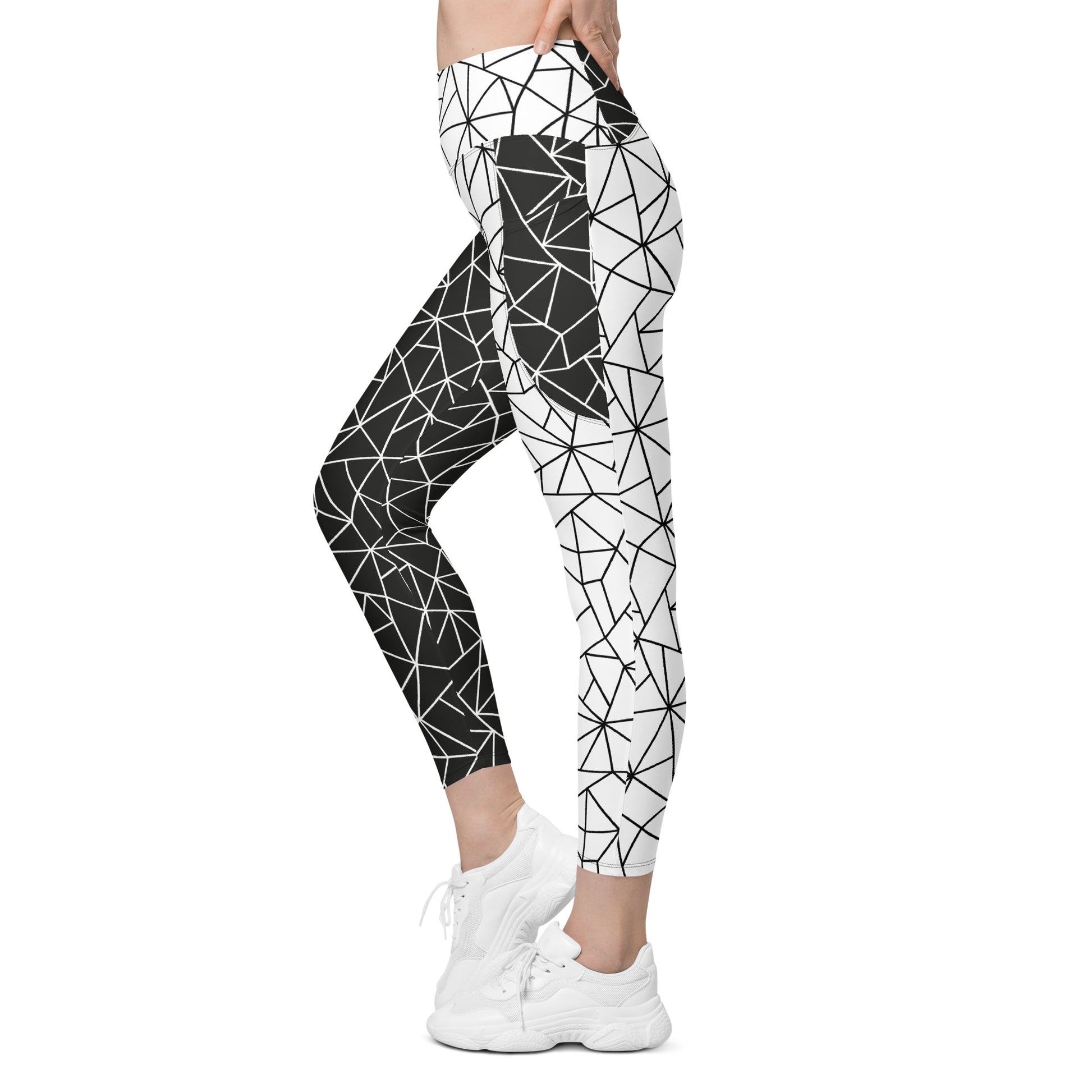 Angular Allure Women's Double Color Leggings With Pockets - FLAKOUT